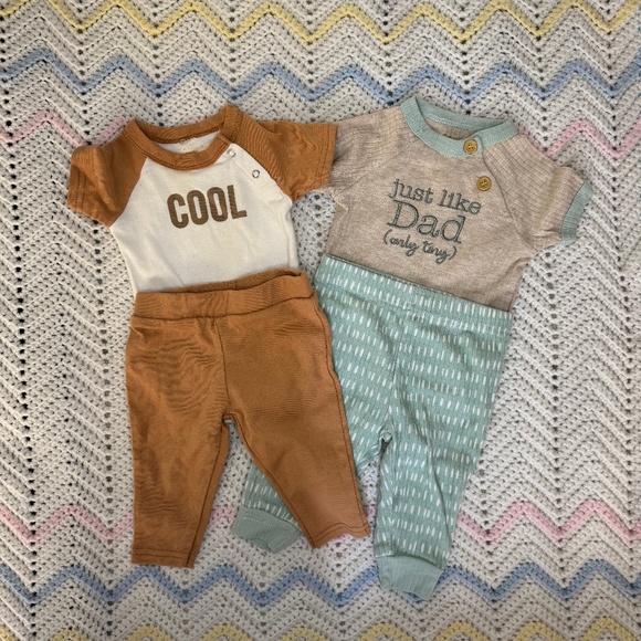 Tahari Baby Outfits - Picture 1 of 10